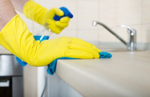 Using protective equipment during deep cleaning work