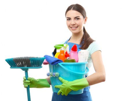 Bathroom deep cleaning in a Deepcleaning property